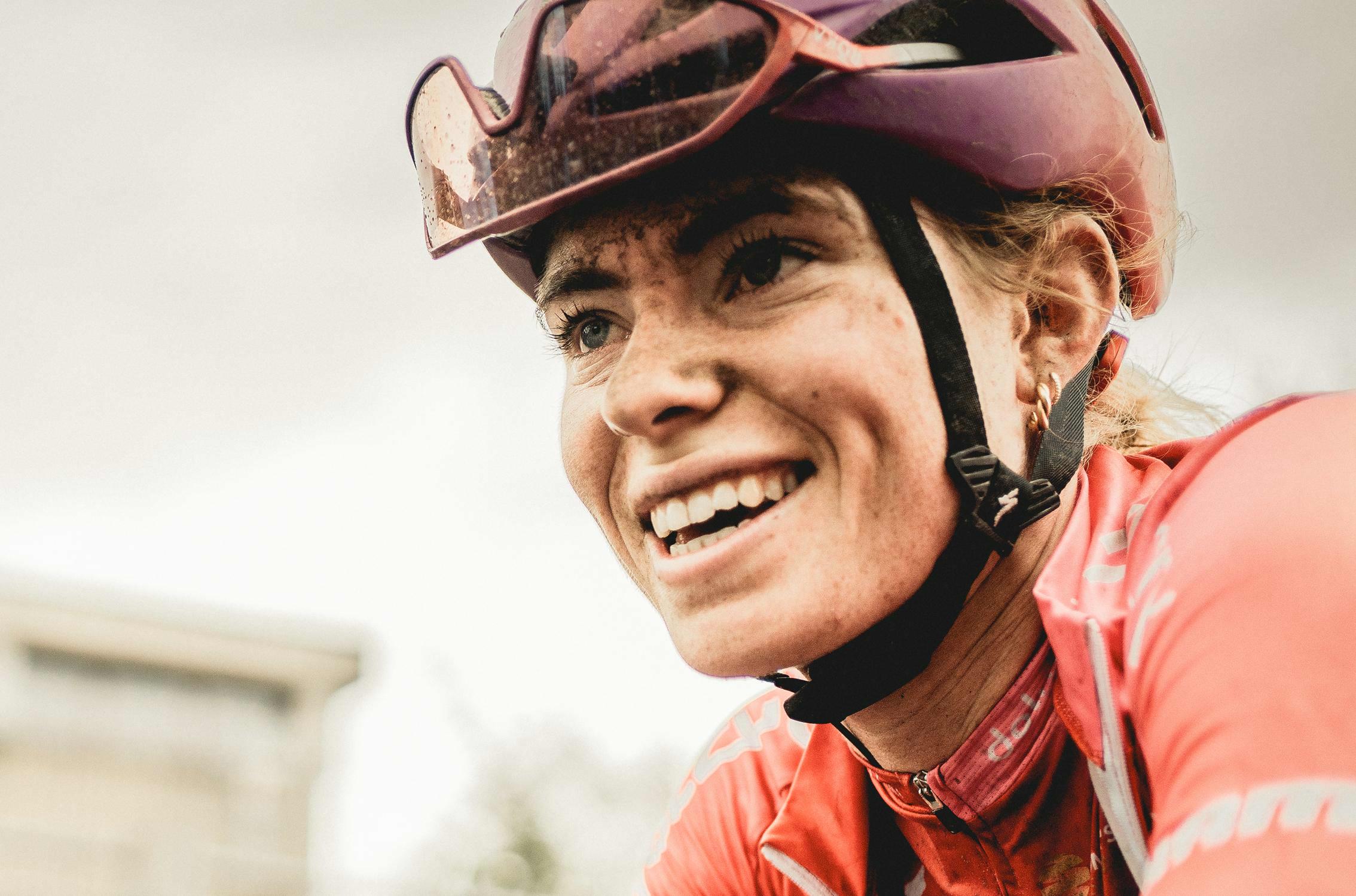 Vollering solos to victory in Overijse